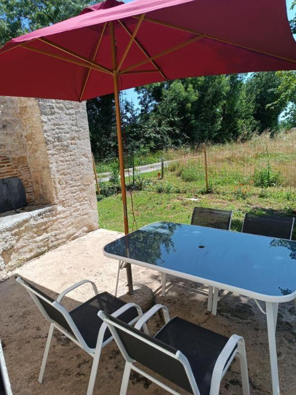 Matha La Petite Maison מראה חיצוני תמונה
